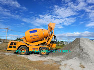 Camiones móviles concretos durables del mezclador de cemento del material de construcción 4X4X2