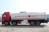 Garantía de un año de la capacidad del camión 30cbm del buque de petróleo del acero de carbono FAW J6 8x4