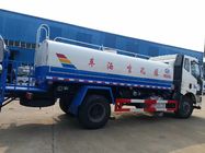 camión del tanque diesel de agua de 4x2 10m3 con la dirección de poder/el camión que se lava de la calle