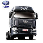 Rodillo impulsor de FAW J6P 6x4 camión del tractor remolque de 25 toneladas para el tipo del combustible diesel del euro 3 de África