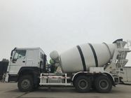 Uno mismo de Sinotruck Howo 12CBM que carga blanco del euro 2 del camión 371HP del mezclador concreto