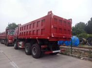 Estándar de emisión resistente rojo del euro 2 del camión volquete con la dirección ZF8118