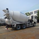 Uno mismo diesel de HOWO que carga 10 el camión del mezclador concreto de los metros cúbicos 6×4 con el material de Q345B