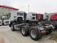 Sinotruk Howo 6x4 camión del tractor remolque de 420 caballos de fuerza con el motor D12.40 y la cabina HW76