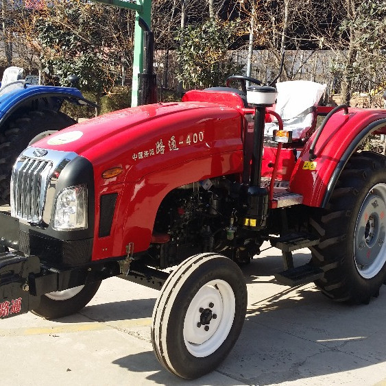 La rueda 4 que conduce tractor del equipamiento agrícola de la agricultura el pequeño ejecuta 36.8kw LYH404