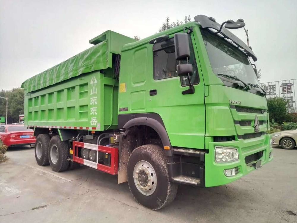 Rueda RHD del verde 10 20 marca del camión volquete SINOTRUK de la tonelada con la dirección alemana ZF8118