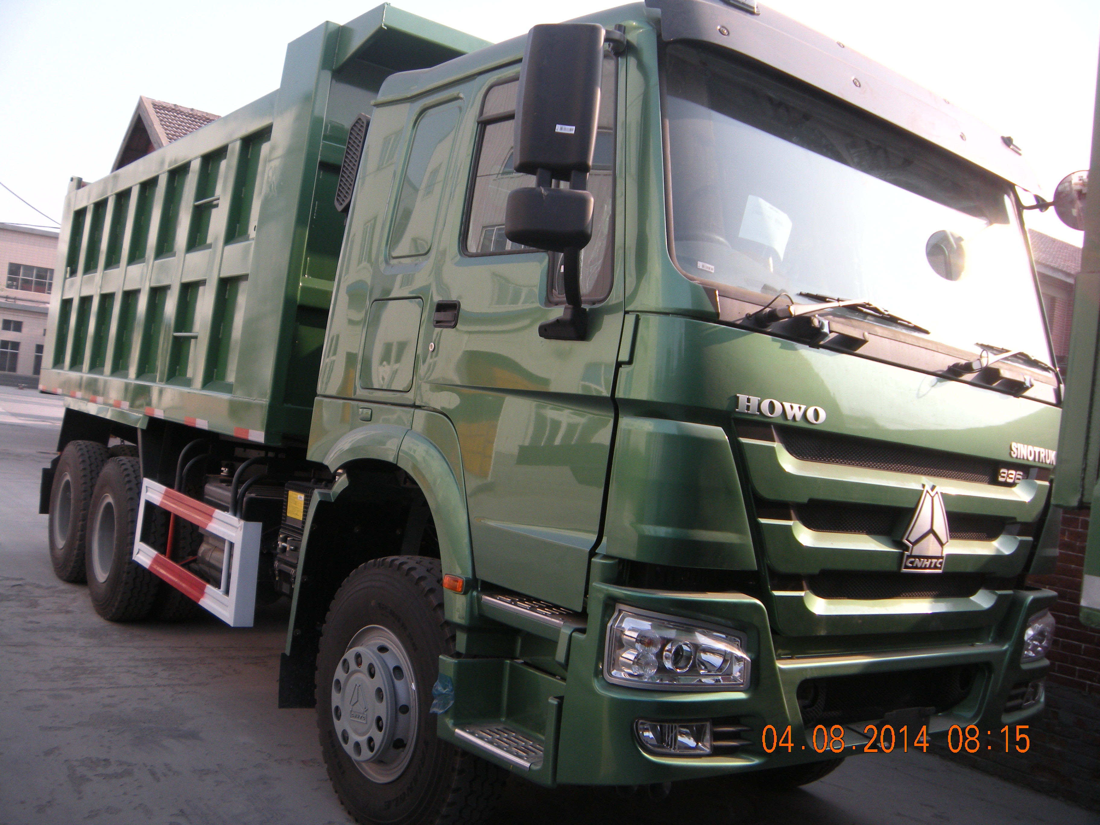 HOWO ponen verde el camión volquete, camiones de volquete rígidos 6x4 usados en la mina de ZZ3257N3847A