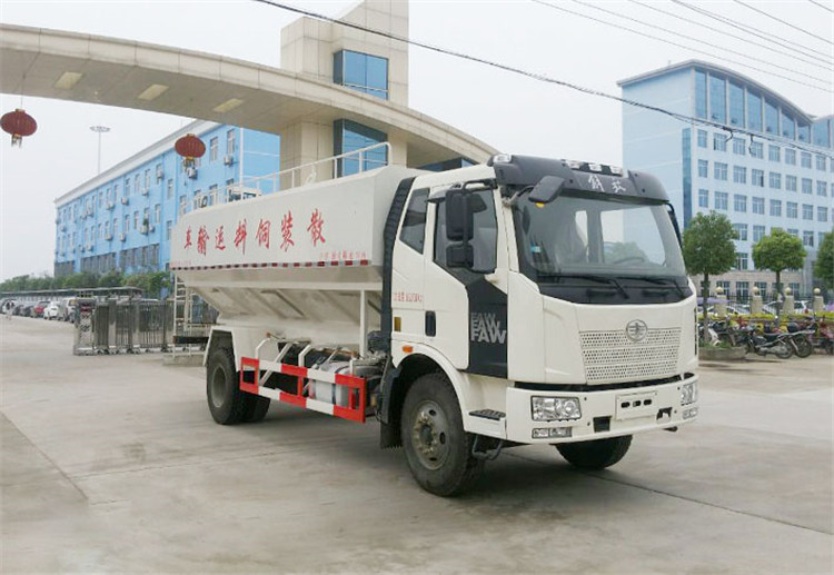 Camión de la alimentación del bulto de CA1160P62K1L2A1E4Z 20cbm con el motor de FAW Group Corporation