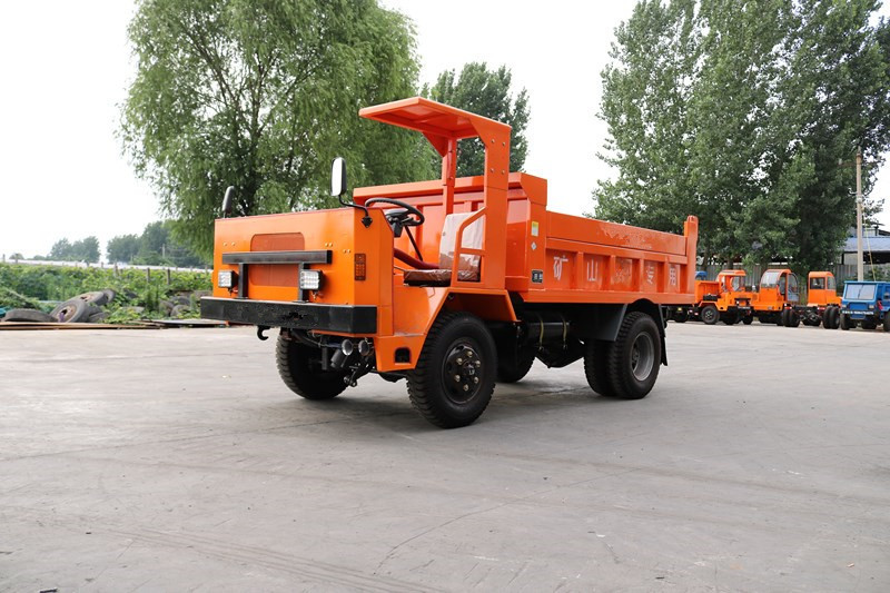 Camión volquete 4x4 de la explotación minera de subterráneo del CCC con el motor de Yunnei 490 y el purificador del extractor