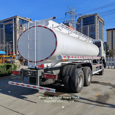 HOWO Sino trucks 5000 galones de combustible diésel de reabastecimiento de petróleo de combustible camiones cisterna