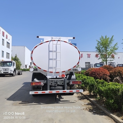 Sinotruk HOWO 6X4 20000 L 25000 L Carga de cargas Cisterna de petróleo Camión Cisterna de combustible de petróleo