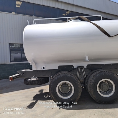 Sinotruk HOWO 6X4 20000 L 25000 L Carga de cargas Cisterna de petróleo Camión Cisterna de combustible de petróleo