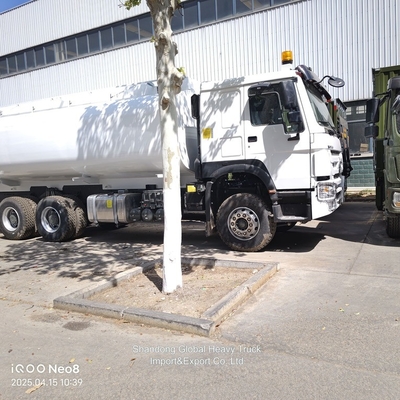 Nuevo Sinotruk HOWO 6X4 20000L tanque de aceite camión cisterna de combustible para la venta en Filipinas