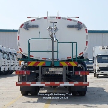 Sinotruk HOWO 6X4 Camión cisterna de agua 18000L 20000L 20tones Camión cisterna de rociador de agua