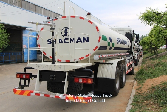 Nuevo y usado Shacman HOWO Oil / combustible / tanque de agua camiones-tanque para la venta