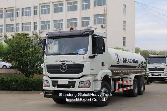 Nuevo y usado Shacman HOWO Oil / combustible / tanque de agua camiones-tanque para la venta