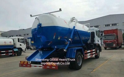 Dongfeng 4cbm 4*2 camión de aspiración de aguas residuales camión de aspiración de aguas residuales camión cisterna de vacío