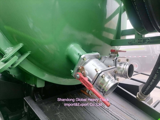 Precio de fábrica 8*4 380hp camión de aspiración de aguas residuales Dongfeng chasis 18000L tanque