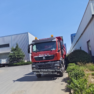 Sinotruk / HOWO Sitrak F3000 A7 371HP 8X4 6X4 Tracador con tirador de basura manual Camión usado