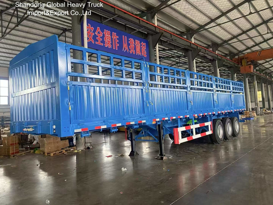 Semirremolque de cerca de 60 toneladas de 3 ejes para el transporte de ganado