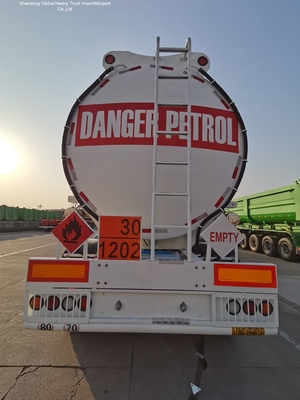3 Ejes Cisterna de combustible pesado Semirremolque 50000L Capacidad