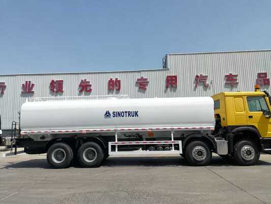 Sinotruk HOWO Nuevo Usado Fábrica 4X2 6X4 8X4 300CV 380CV 400CV 10cub 20cub 30cub Camión Cisterna de Agua