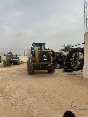 Cargador de Ruedas XCMG ZL50GN de 5 Toneladas con Cazo para Roca de 3.0m3 y Potencia Nominal de 162kW para Construcción