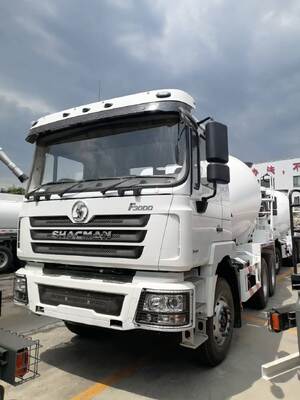 Sinotruk HOWO 8X4 371HP 14cbm Concrete Mixer Truck Zz1317n3261W