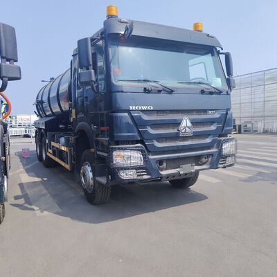 HOWO 15CBM Camión de aspiración de aguas residuales con 371 caballos de fuerza y rueda motriz 6×4 para la limpieza de residuos industriales