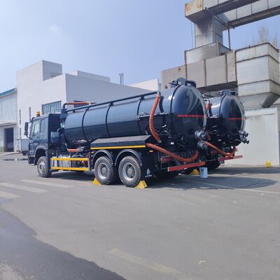 HOWO 15CBM Camión de aspiración de aguas residuales al vacío con tipo de accionamiento 6×4 y motor de 336 CV para limpieza de depósitos sépticos y transporte de lodos