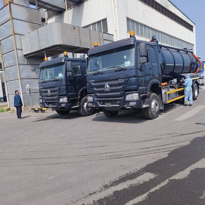 HOWO 15CBM Camión de aspiración de aguas residuales al vacío con tracción 6x4 y motor de 336 CV para limpieza de depósitos sépticos y desechos industriales