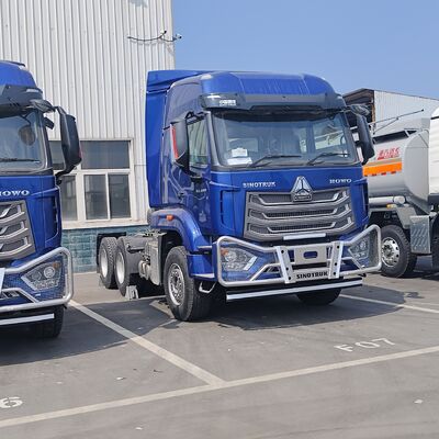 Camión tractor HOWO NX 6×4 con motor diésel de 420 CV, transmisión manual de servicio pesado y chasis reforzado para minería