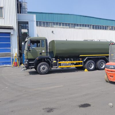 HOWO TX 6×4 Camión tanque de agua con 15-20 CBM de capacidad y bomba de agua de alta presión para el control del polvo y el riego