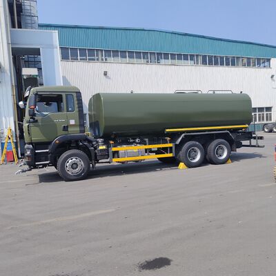 Camión cisterna de agua HOWO TX 6×4 con carga útil de 20T y estándar de emisiones Euro 2 para limpieza de carreteras y control de polvo