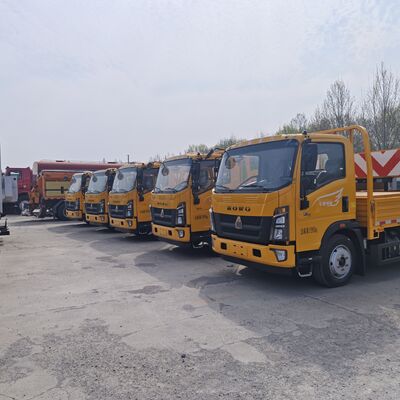 HOWO 4×2 Diesel Engine Crash Cushion Truck with Hydraulic Control System and Modular Energy-Absorbing Design for Highway Safety