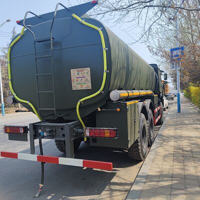 HOWO 6x6 Fuel Tank Truck with 6x6 All-Wheel Drive, 15,000L - 25,000L Capacity, and SINOTRUK Diesel Engine for Off-Road Fuel Transportation