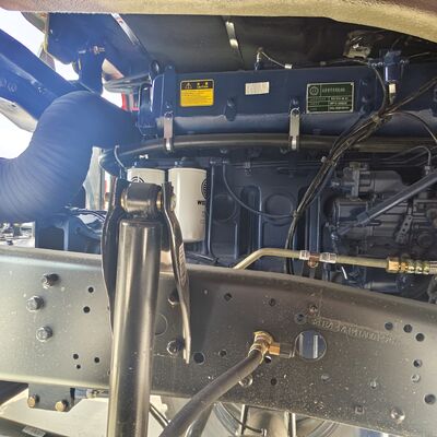 Camión tractor de servicio pesado BEIBEN 2642 6×4 con motor WEICHAI de 420HP y chasis con tecnología Mercedes-Benz