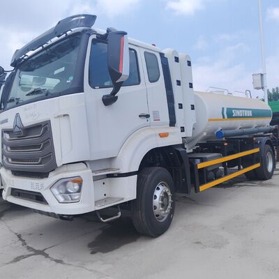 HOWO NX 6×4 CNG Fuel Tank Truck con motor de 400 CV y capacidad de 25.000 L para la distribución de combustible
