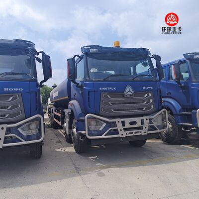 HOWO NX 8x4 30000L camión cisterna de combustible camión diésel de carga pesada para el mercado de Nigeria