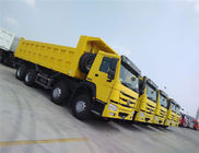 Camión volquete resistente del euro 2 amarillos del color SINOTRUK 6x4 con el depósito de gasolina 400L