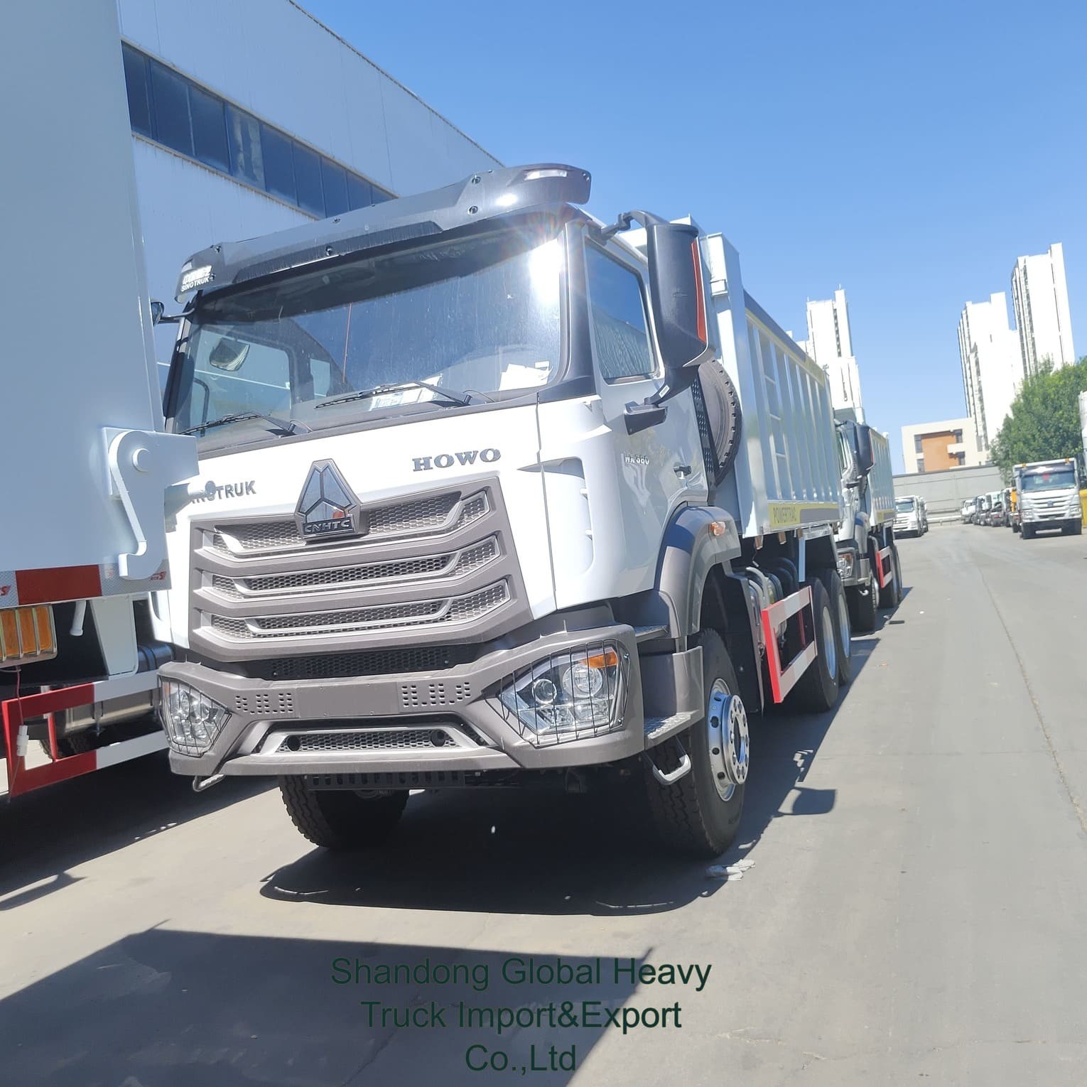Sinotruk HOWO Nx 371HP 400HP 8X4 6X4 10/12 Rueda 30-50 toneladas camión pesado