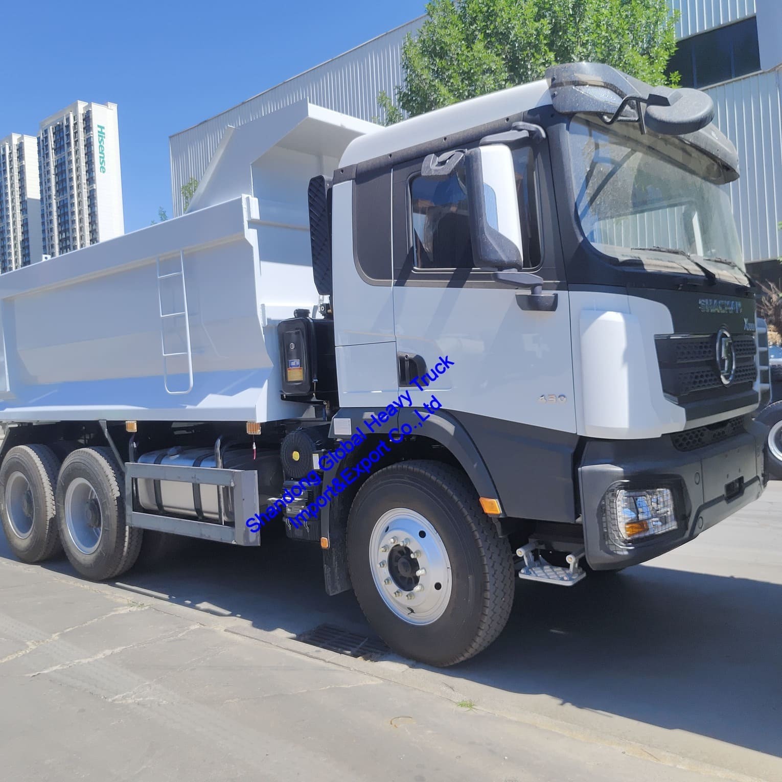 China Diesel Shacman X3000 Minería 8X4 Empujador / camión de descarga pesado