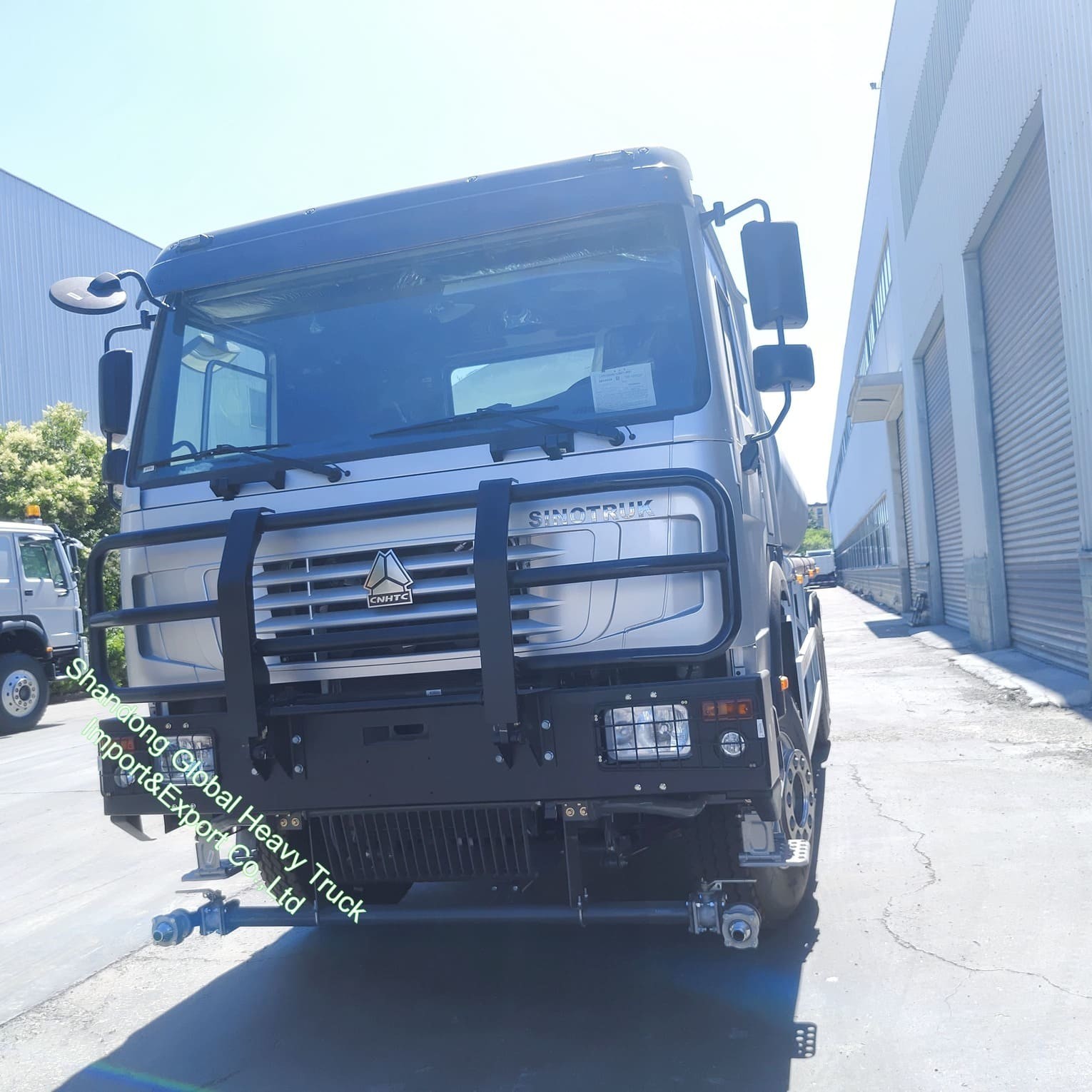 Camión volquete Sinotruk HOWO 6*4 y 8*4 371HP-375HP usado/nuevo de China