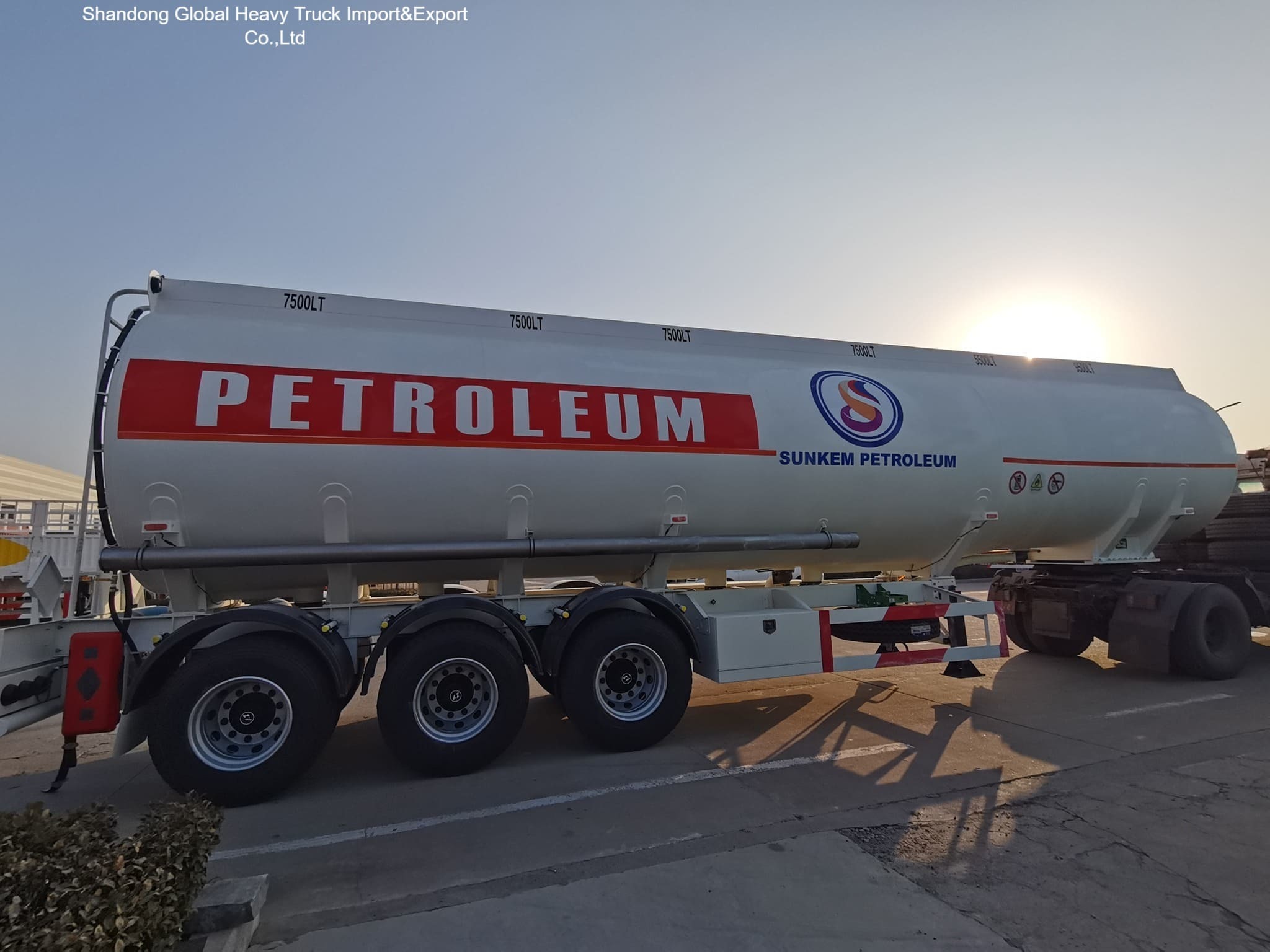 40 Cubic Tank 3 Axles Aluminum Alloy Fuel Tanker Semi Trailer for Long-distance Transportation