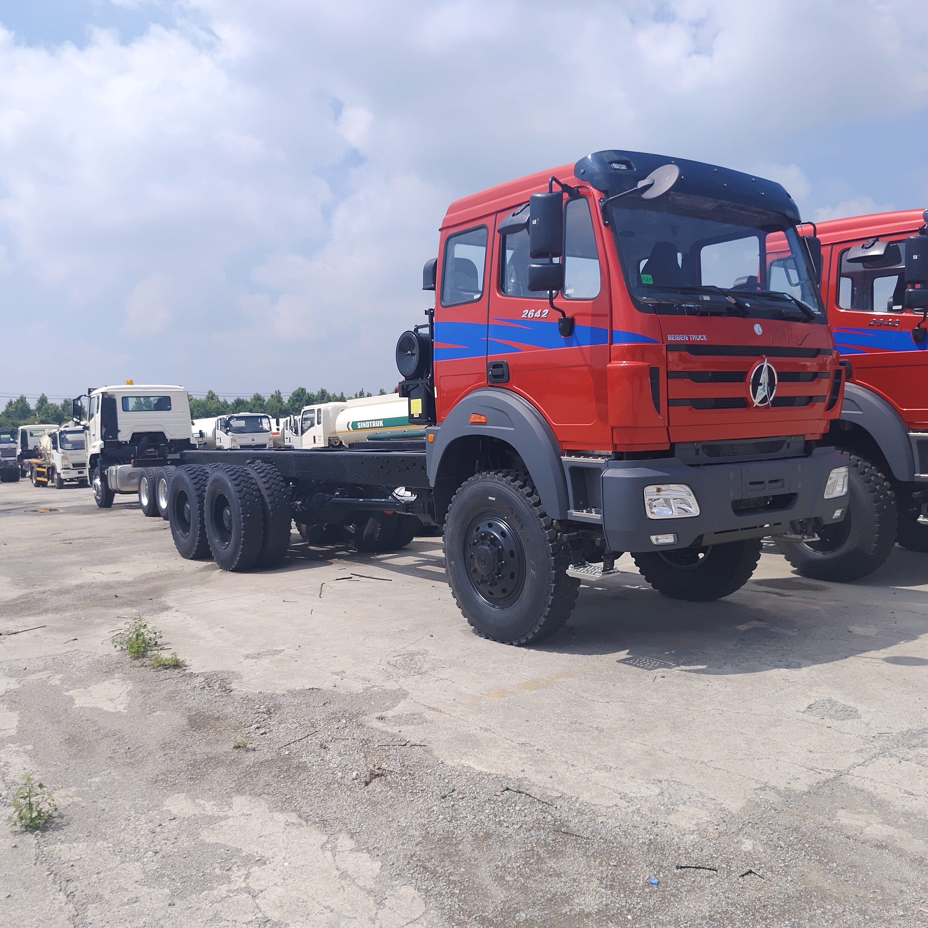 BEIBEN 2642 camión de descarga de minería de 6 × 6 con motor WEICHAI de 420 CV y carga útil de 30-40 toneladas para minería pesada