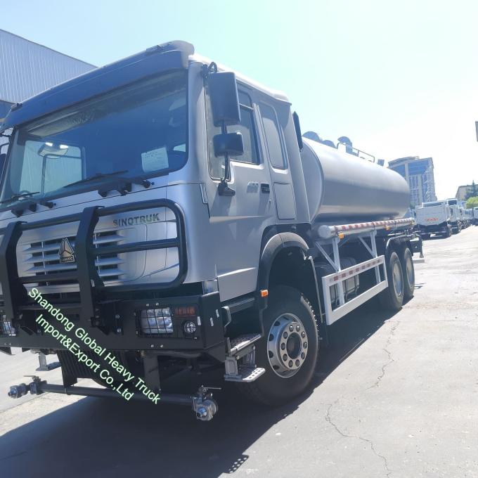 HOWO 6×4 Water Tank Truck in operational environment